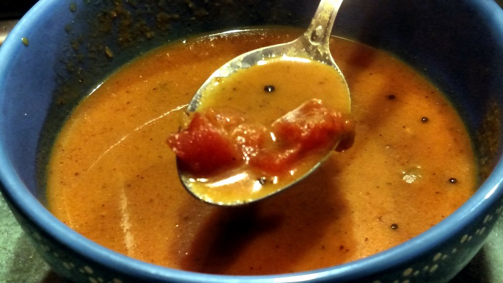 tomato soup vegan recipe feature image
